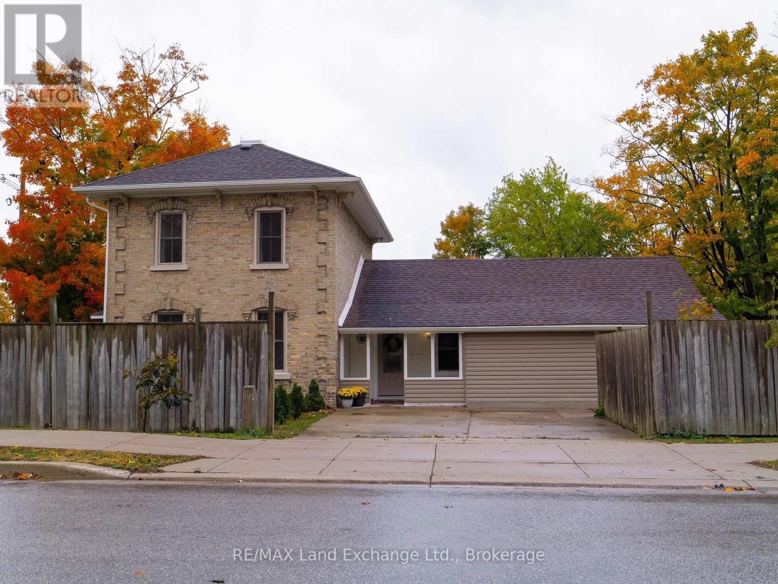 749 Mill Street, Saugeen Shores, Ontario  N0H 2C4 - Photo 2 - X12478454
