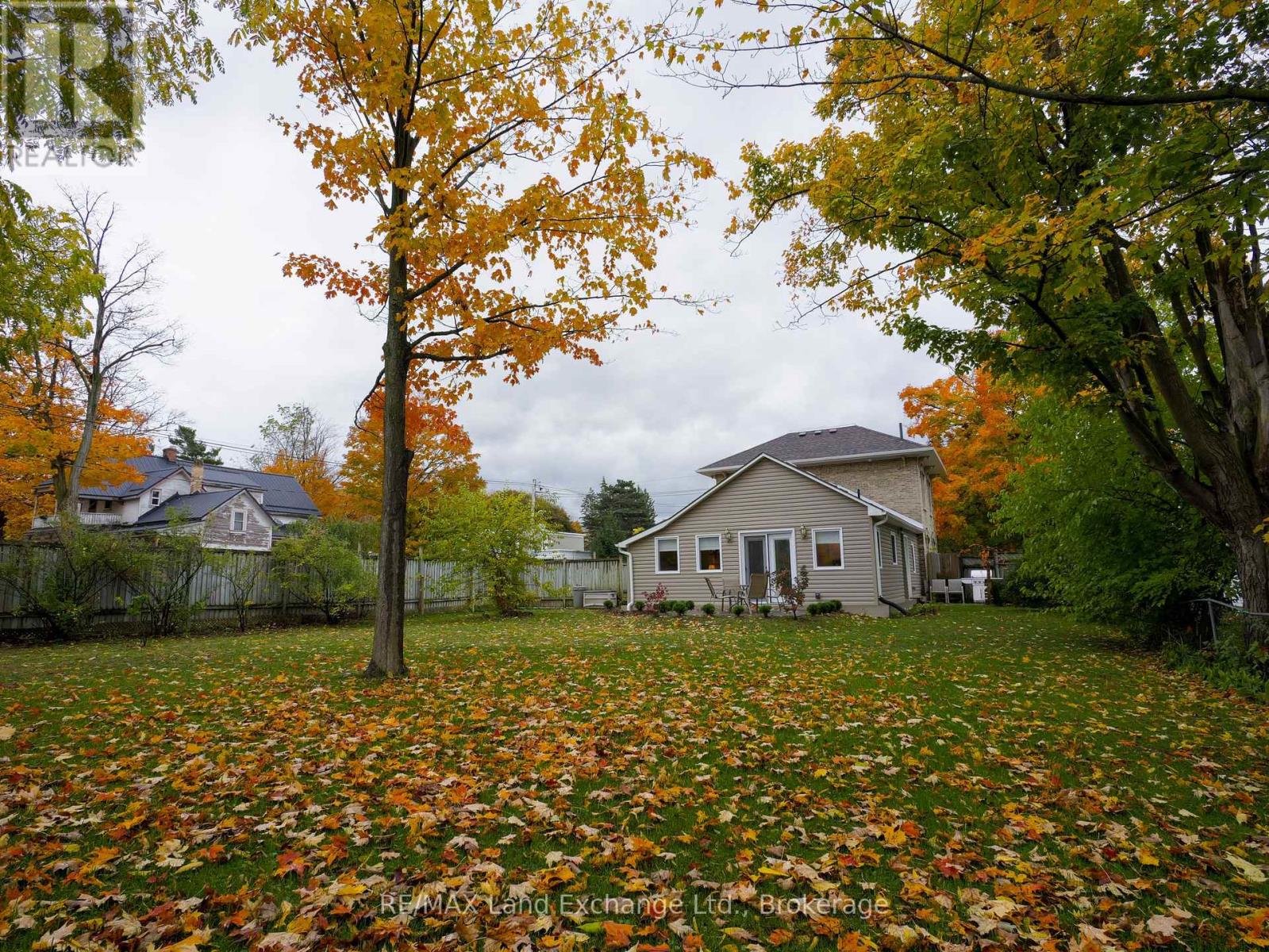 749 Mill Street, Saugeen Shores, Ontario  N0H 2C4 - Photo 32 - X12478454