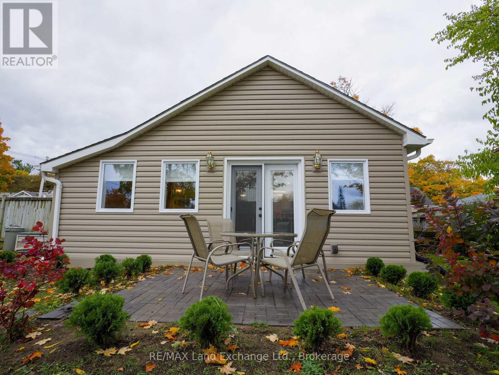 749 Mill Street, Saugeen Shores, Ontario  N0H 2C4 - Photo 33 - X12478454