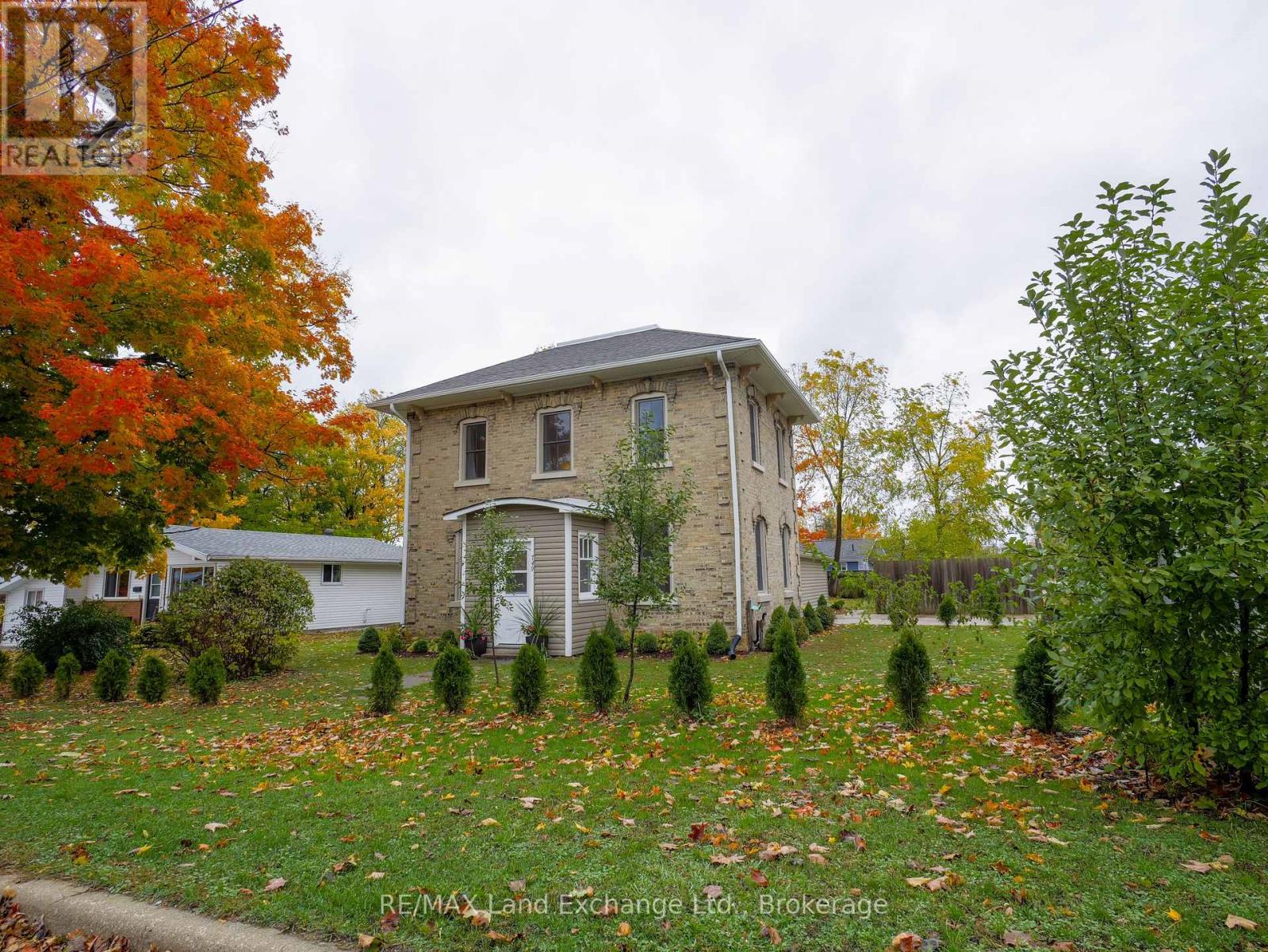749 Mill Street, Saugeen Shores, Ontario  N0H 2C4 - Photo 35 - X12478454