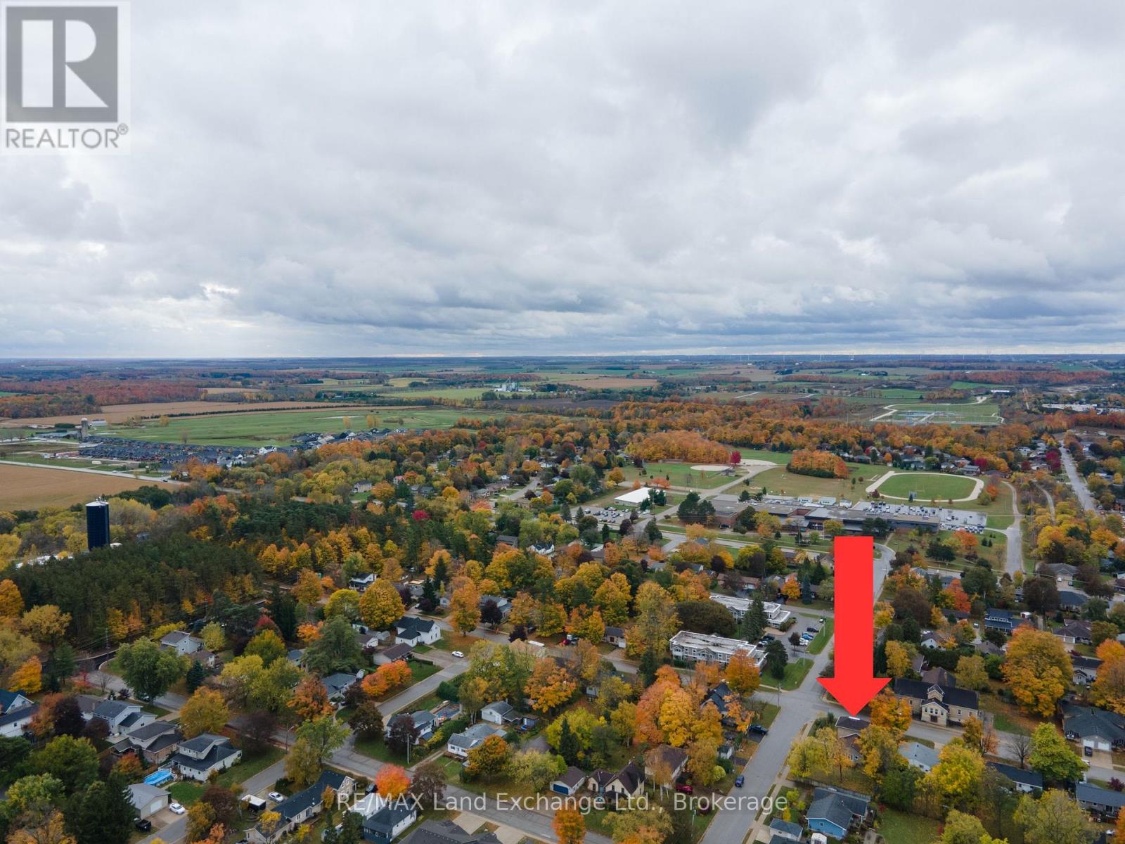 749 Mill Street, Saugeen Shores, Ontario  N0H 2C4 - Photo 38 - X12478454