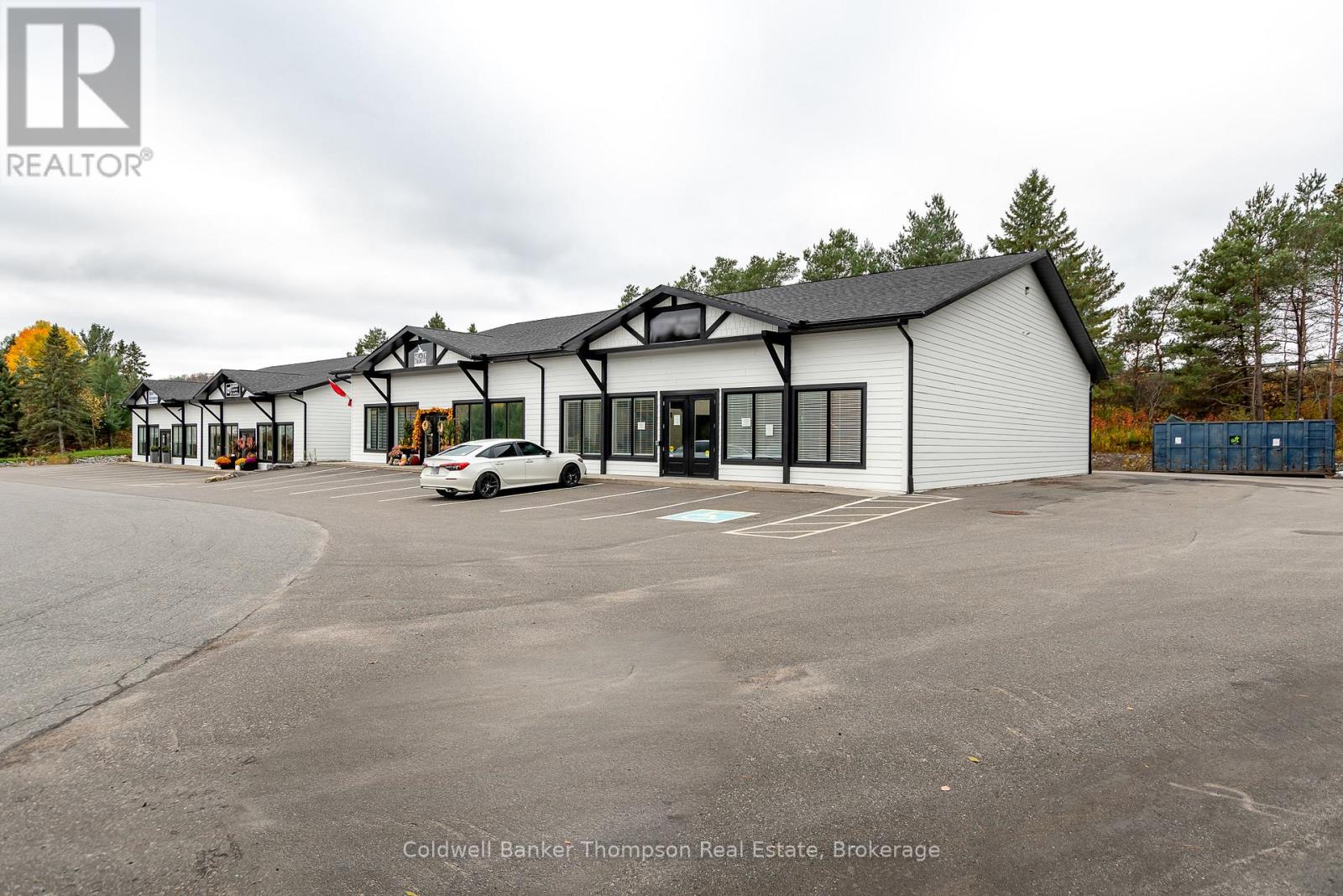 2 - 17 Northland Lane, Huntsville, Ontario  P1H 1M4 - Photo 2 - X12478467