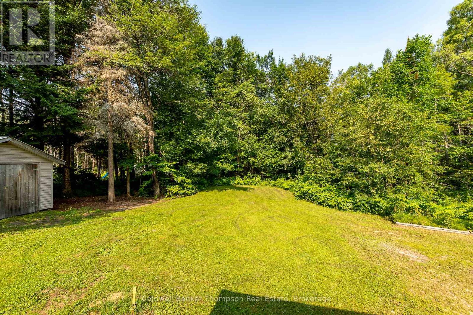 1980 Lone Pine Drive, Huntsville, Ontario  P0B 1L0 - Photo 32 - X12478513