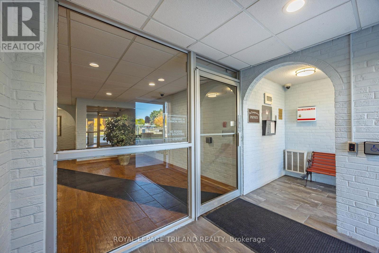 505 - 1106 Jalna Boulevard, London South (South X), Ontario  N6E 2R9 - Photo 6 - X12478514