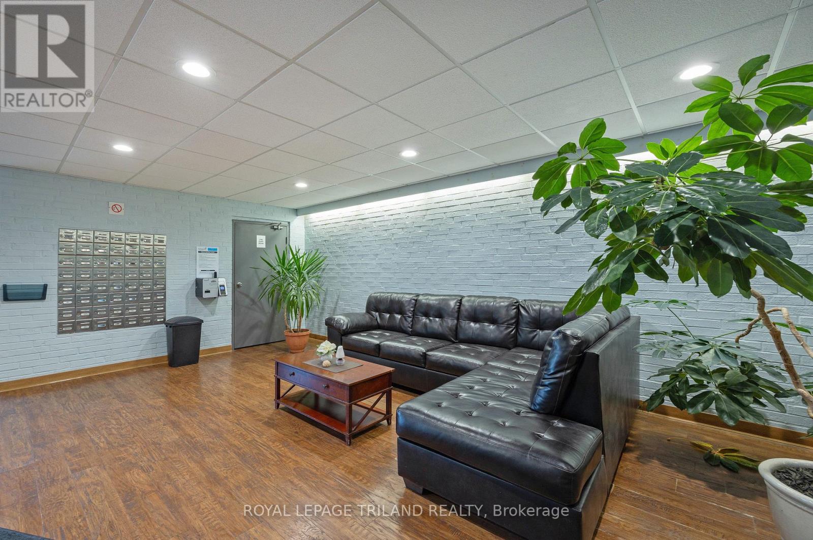 505 - 1106 Jalna Boulevard, London South (South X), Ontario  N6E 2R9 - Photo 9 - X12478514