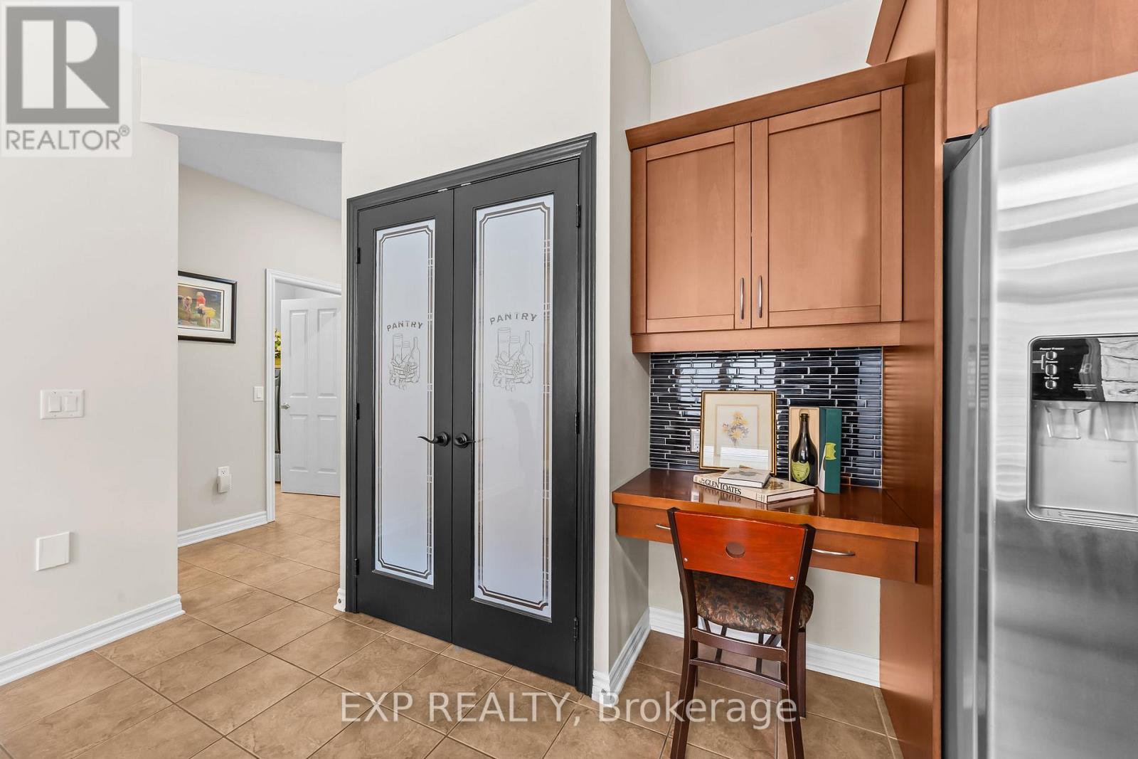 2137 Jack Nash Drive, London South (South A), Ontario  N6K 5R1 - Photo 13 - X12478519