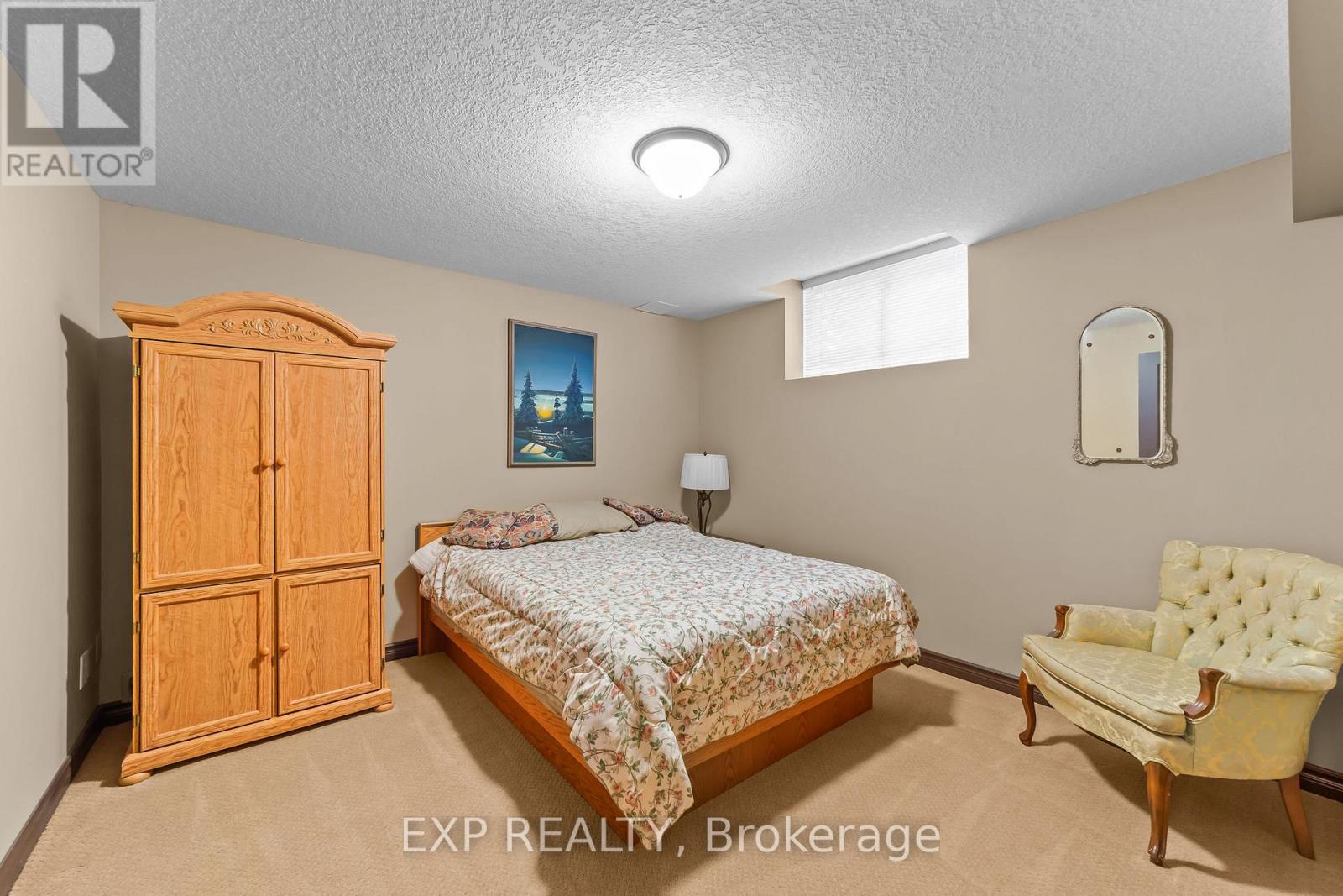 2137 Jack Nash Drive, London South (South A), Ontario  N6K 5R1 - Photo 28 - X12478519