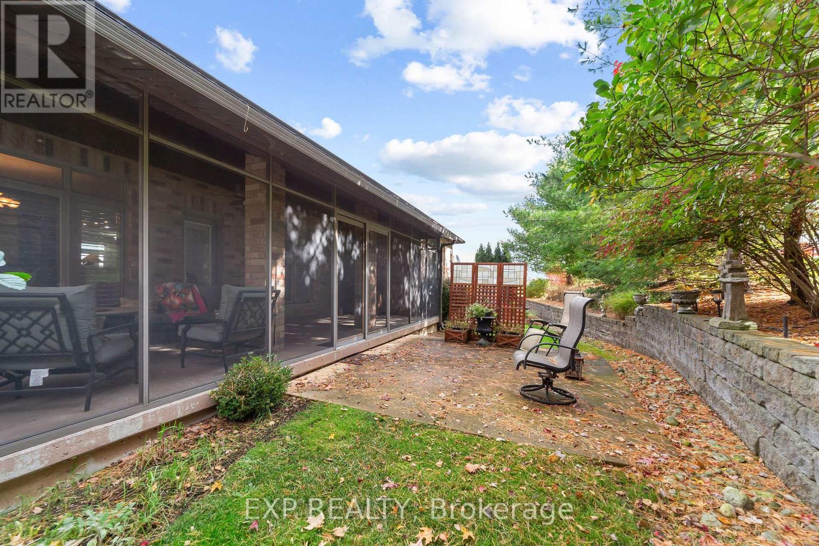 2137 Jack Nash Drive, London South (South A), Ontario  N6K 5R1 - Photo 32 - X12478519