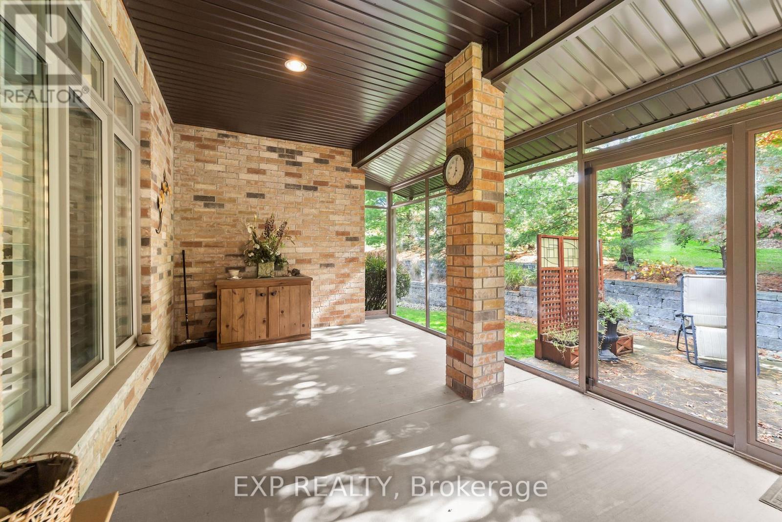 2137 Jack Nash Drive, London South (South A), Ontario  N6K 5R1 - Photo 4 - X12478519
