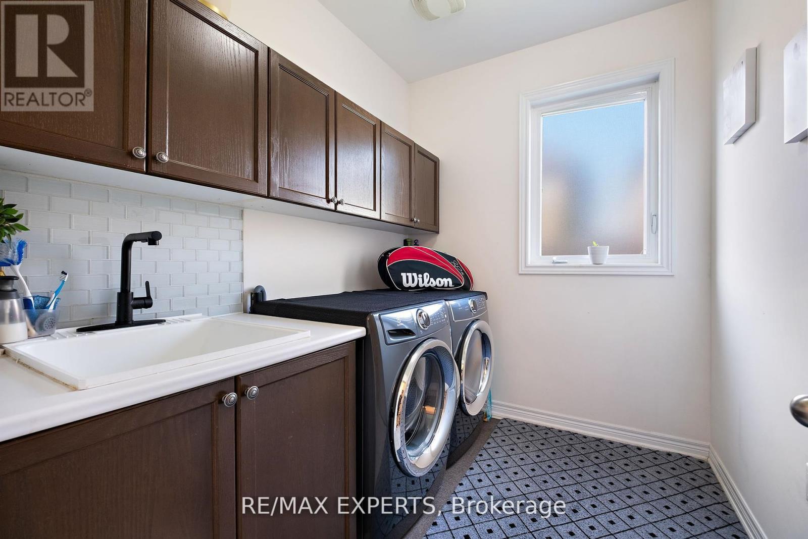 40 Heron Hollow Avenue, Richmond Hill, Ontario  L4E 0G9 - Photo 23 - N12478194