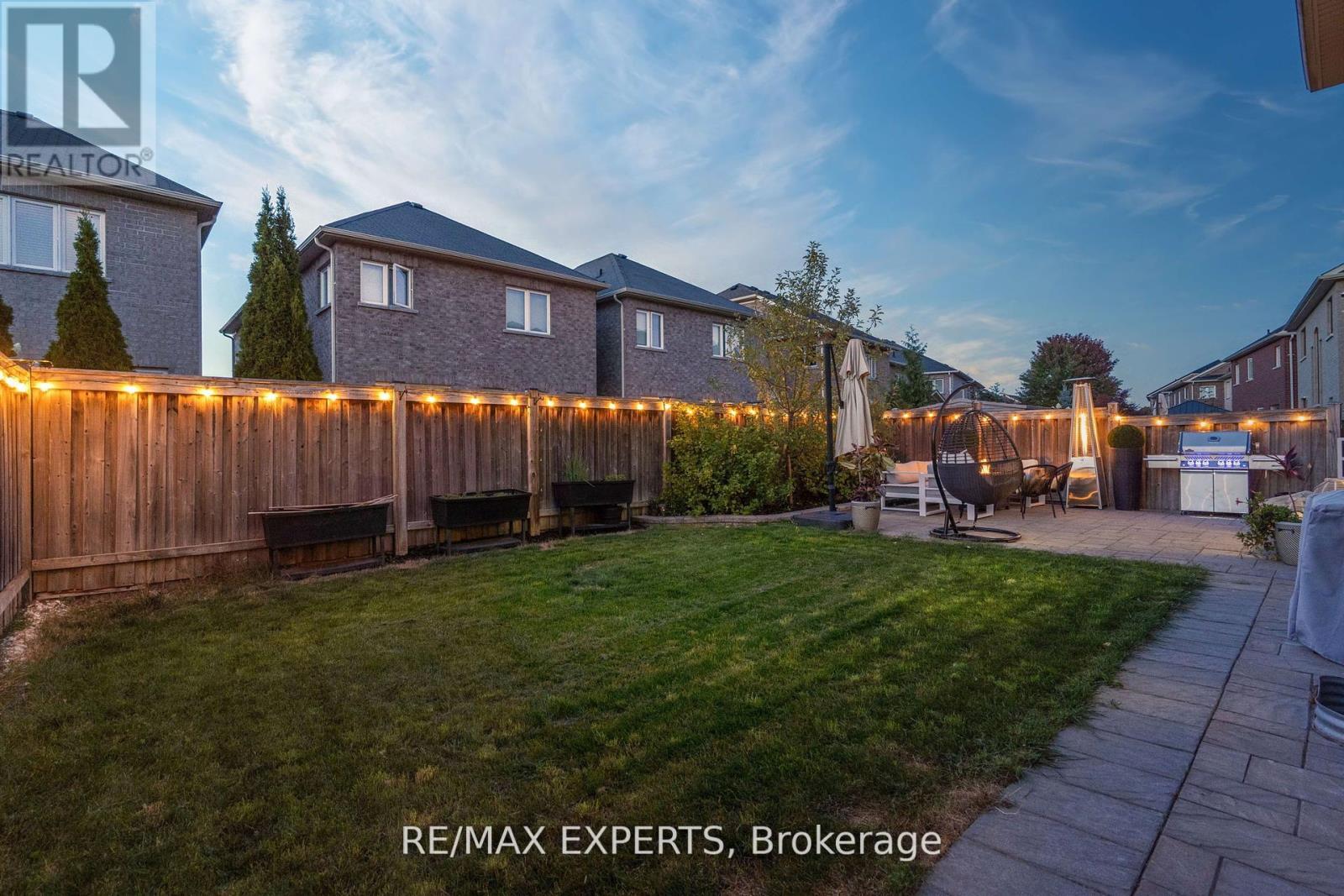 40 Heron Hollow Avenue, Richmond Hill, Ontario  L4E 0G9 - Photo 44 - N12478194