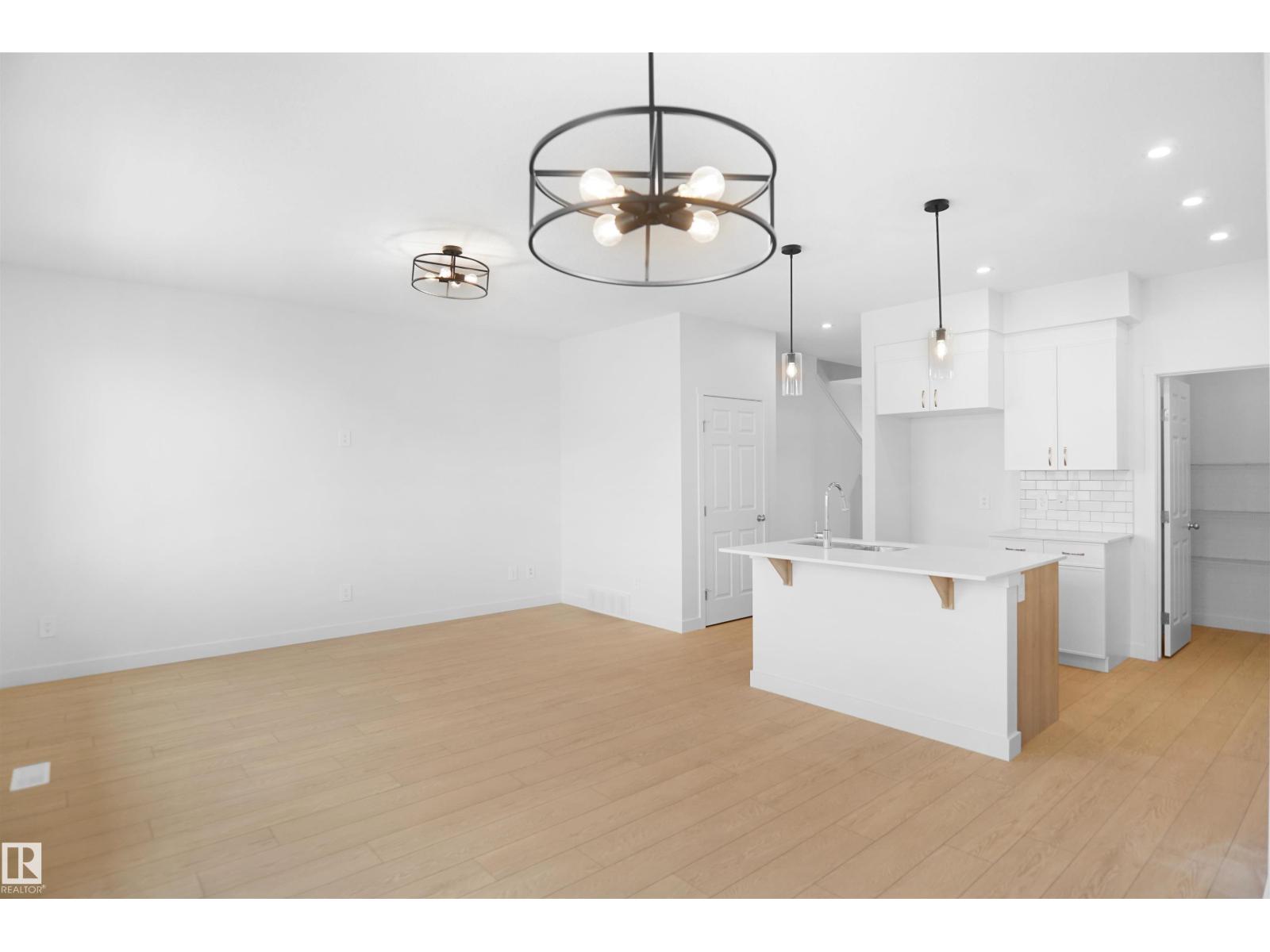8460 183 Av Nw, Edmonton, Alberta  T5Z 0X2 - Photo 8 - E4463194