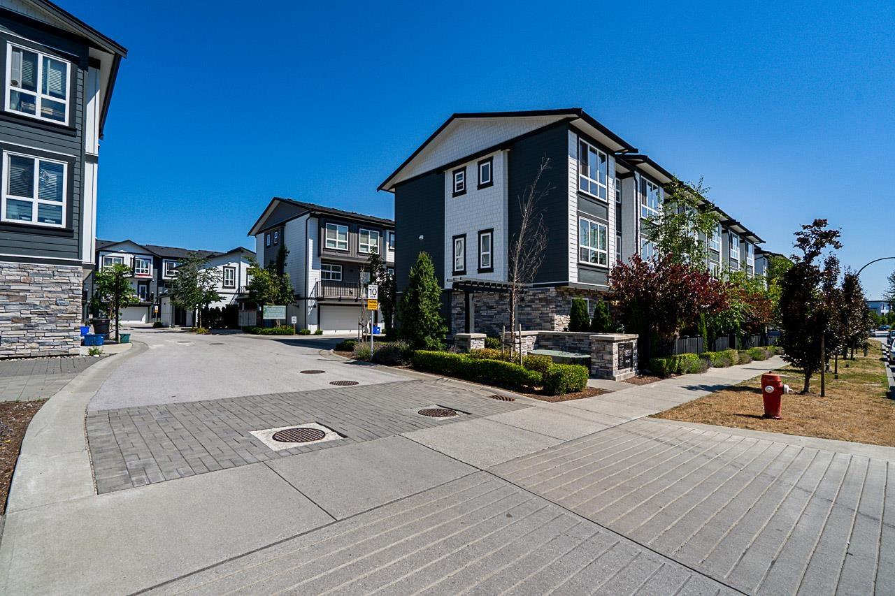 40 19255 Aloha Drive, Surrey, British Columbia  V4N 6T8 - Photo 2 - R3061343