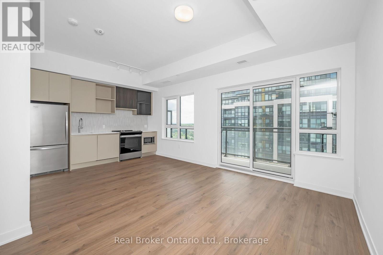 819 - 395 Dundas Street, Oakville (Go Glenorchy), Ontario  L6M 4L9 - Photo 13 - W12478482