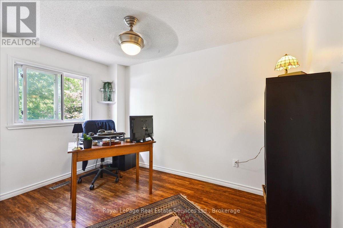 2248 Maclennan Drive, Oakville (Ro River Oaks), Ontario  L6H 5K1 - Photo 19 - W12478494