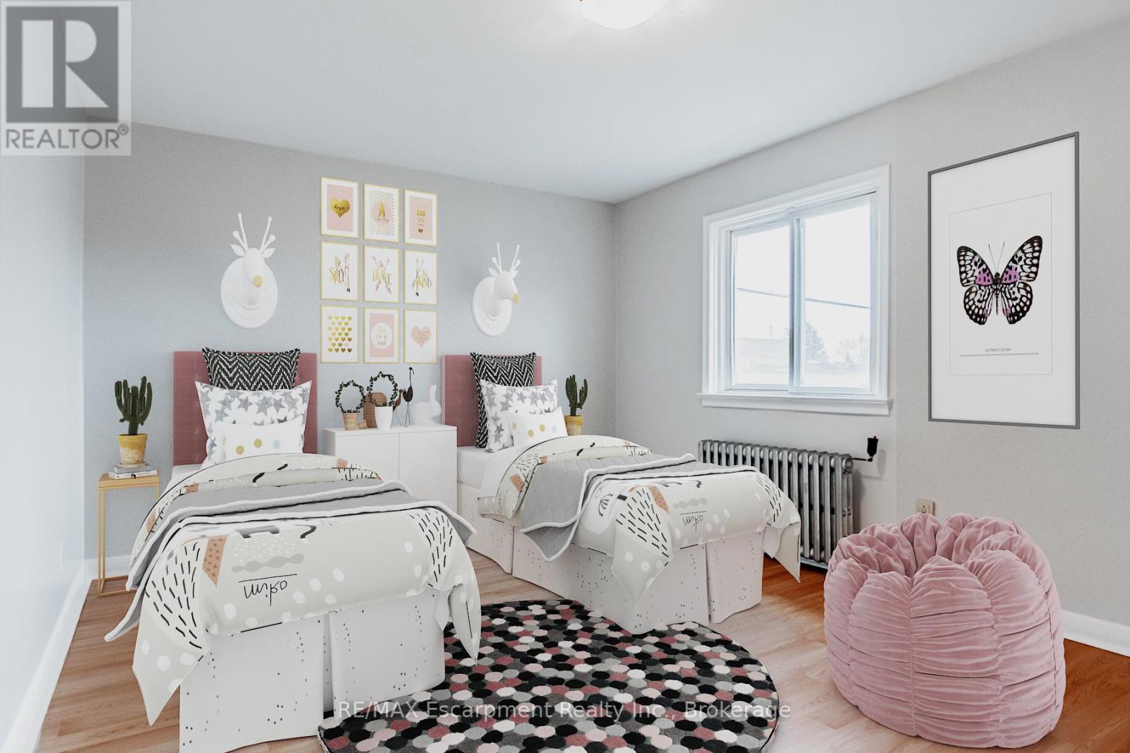 65 Fairfield Avenue, Toronto, Ontario  M8W 1R6 - Photo 14 - W12478511