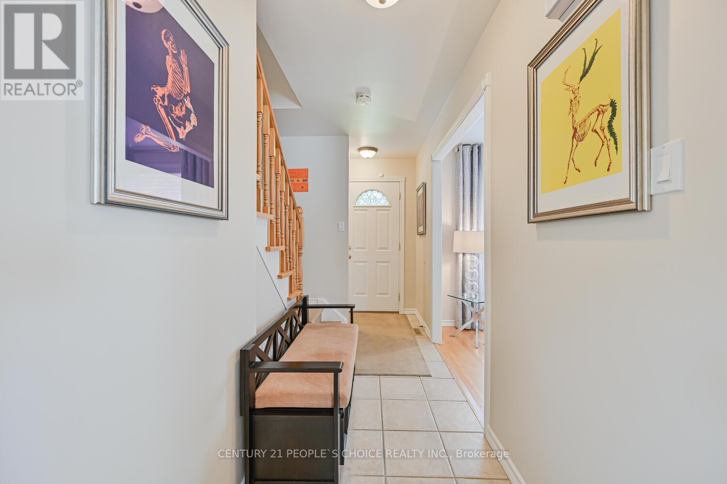 2 Fontaine Court, Brampton (Southgate), Ontario  L6T 3J2 - Photo 5 - W12418679