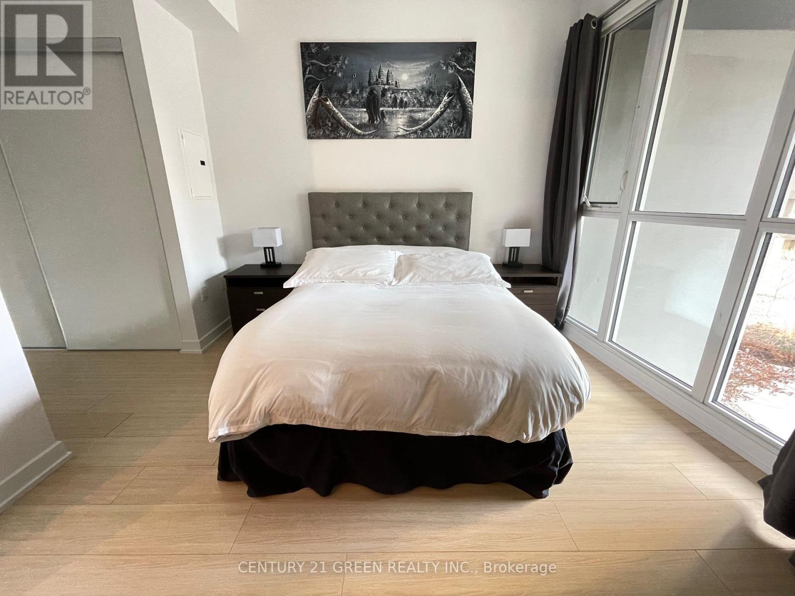 201 - 85 Queens Wharf Road, Toronto, Ontario  M5V 0J9 - Photo 4 - C12475609