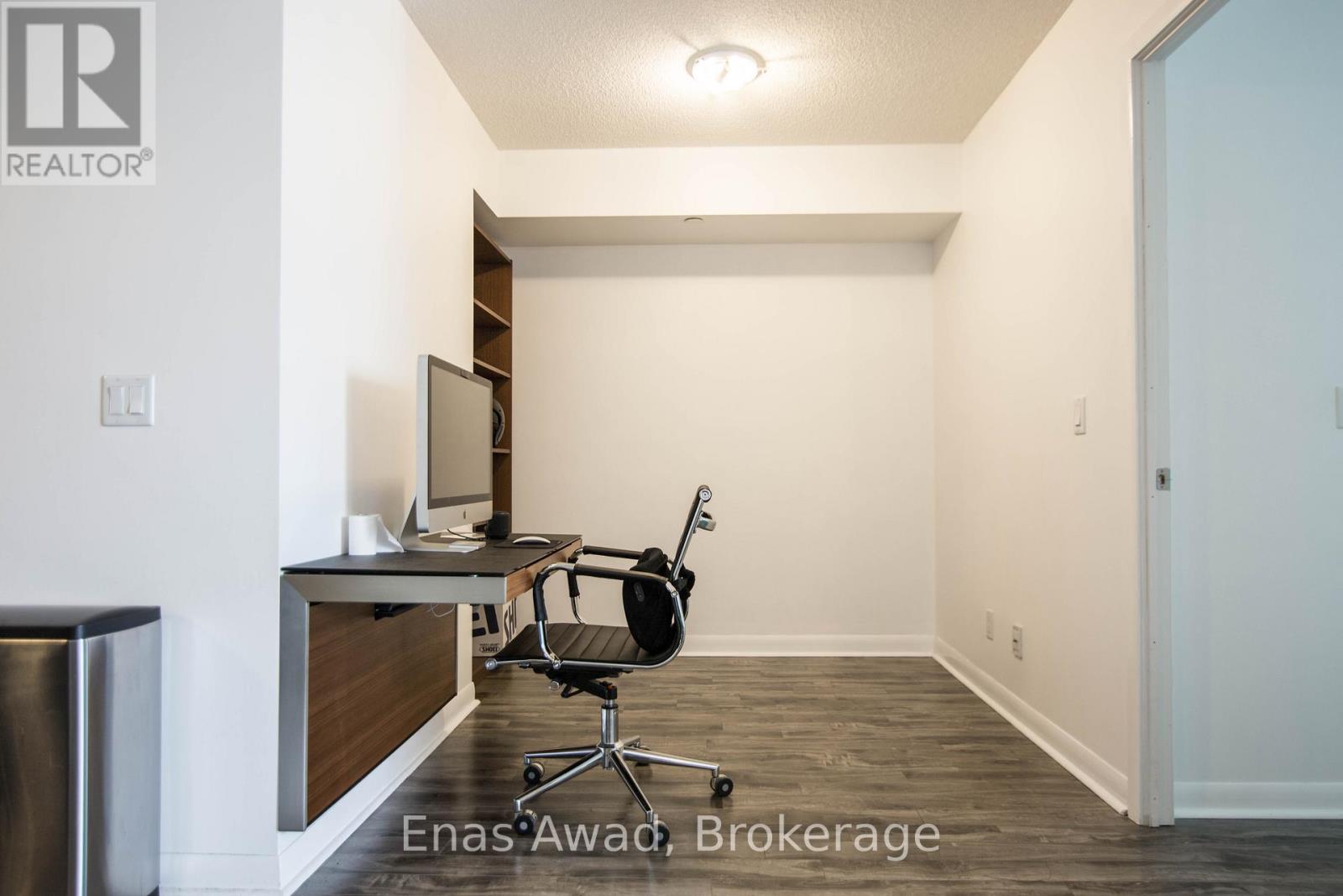 2208 - 215 Sherway Gardens Road, Toronto (Islington-City Centre West), Ontario  M9C 0A4 - Photo 3 - W12478444