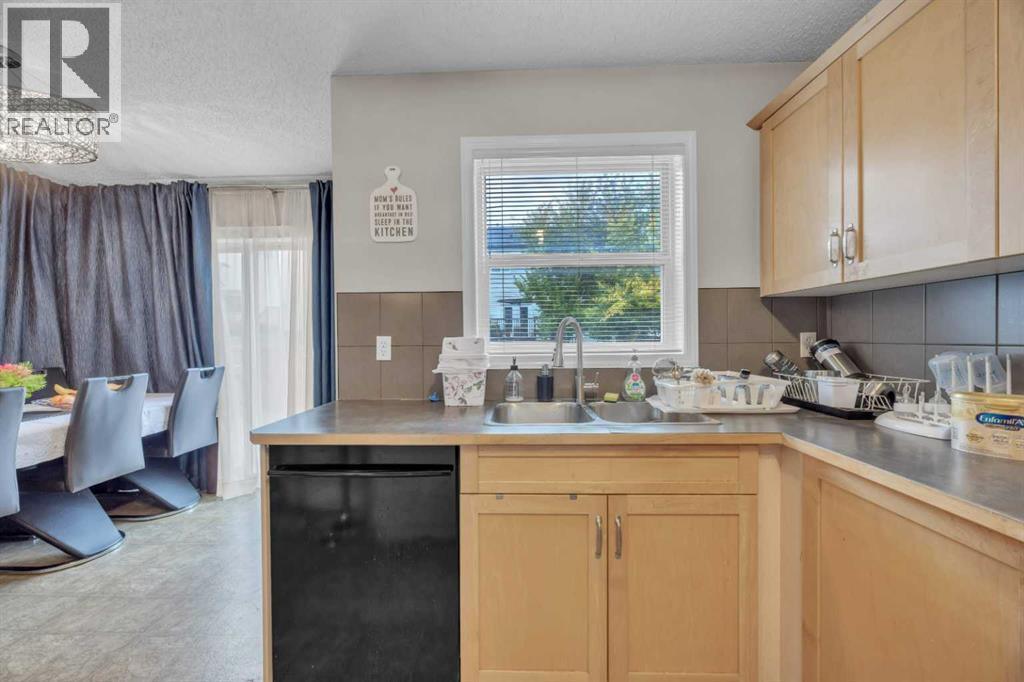 814 Copperfield Boulevard Se, Calgary, Alberta  T2Z 4R7 - Photo 16 - A2266120