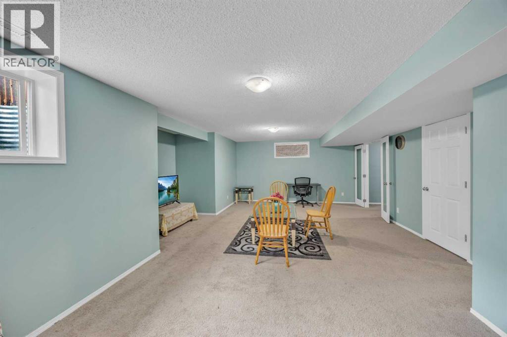 814 Copperfield Boulevard Se, Calgary, Alberta  T2Z 4R7 - Photo 36 - A2266120