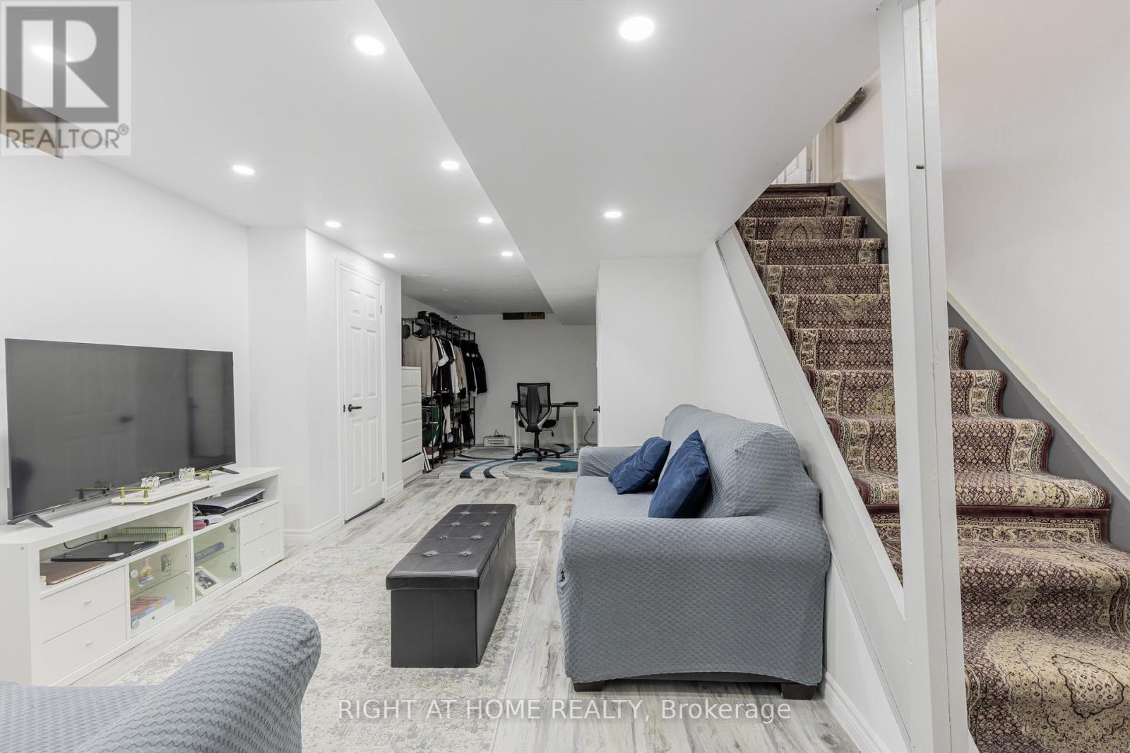 1107 Bonin Crescent, Milton, Ontario  L9T 0B2 - Photo 31 - W12474477