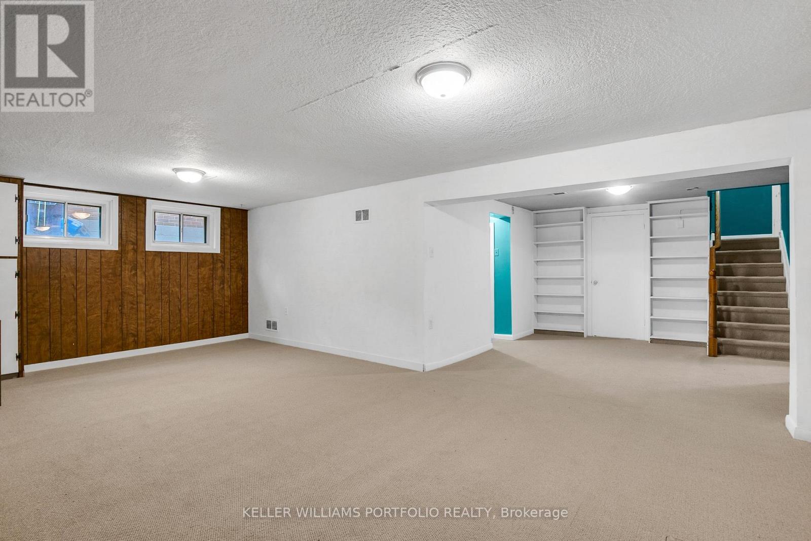 106 Botfield Avenue, Toronto, Ontario  M9B 4E5 - Photo 25 - W12475974