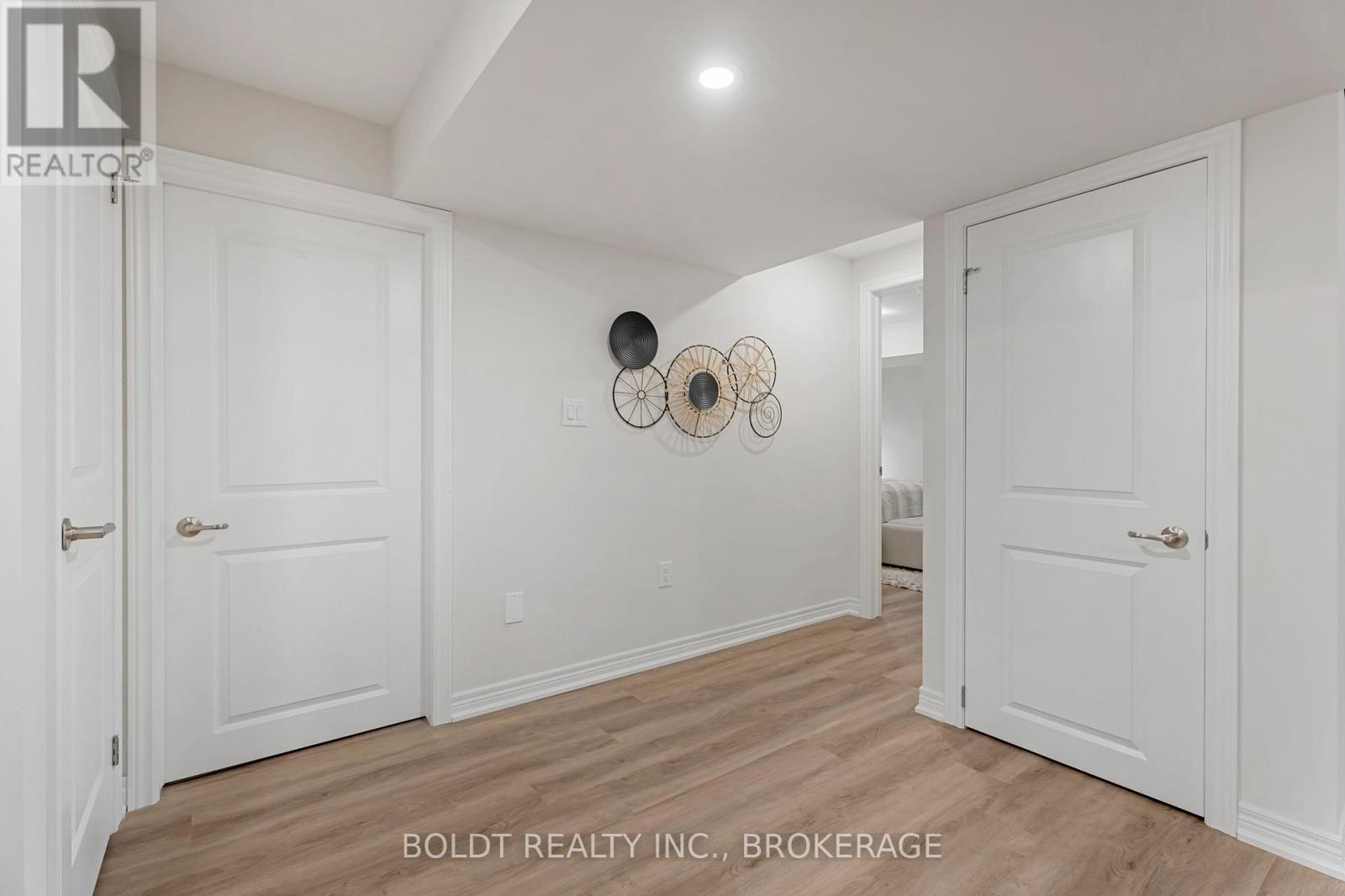 80 Summersides Boulevard, Pelham, Ontario  L0S 1E6 - Photo 29 - X12478521