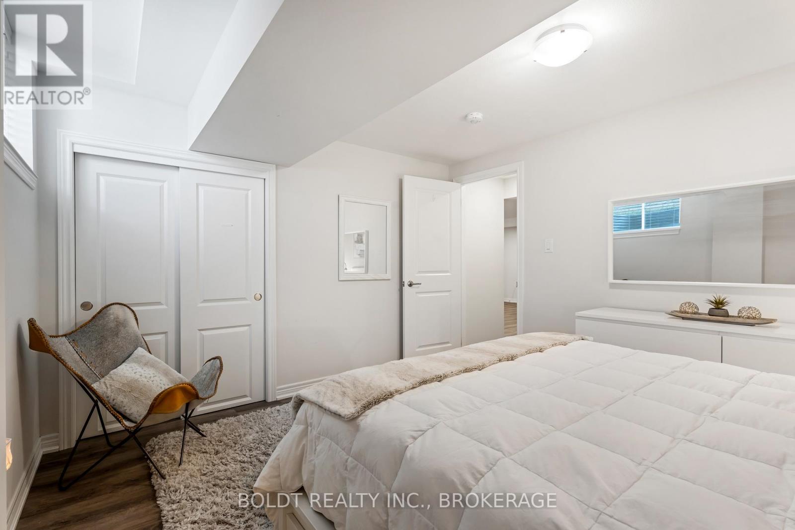 80 Summersides Boulevard, Pelham, Ontario  L0S 1E6 - Photo 31 - X12478521