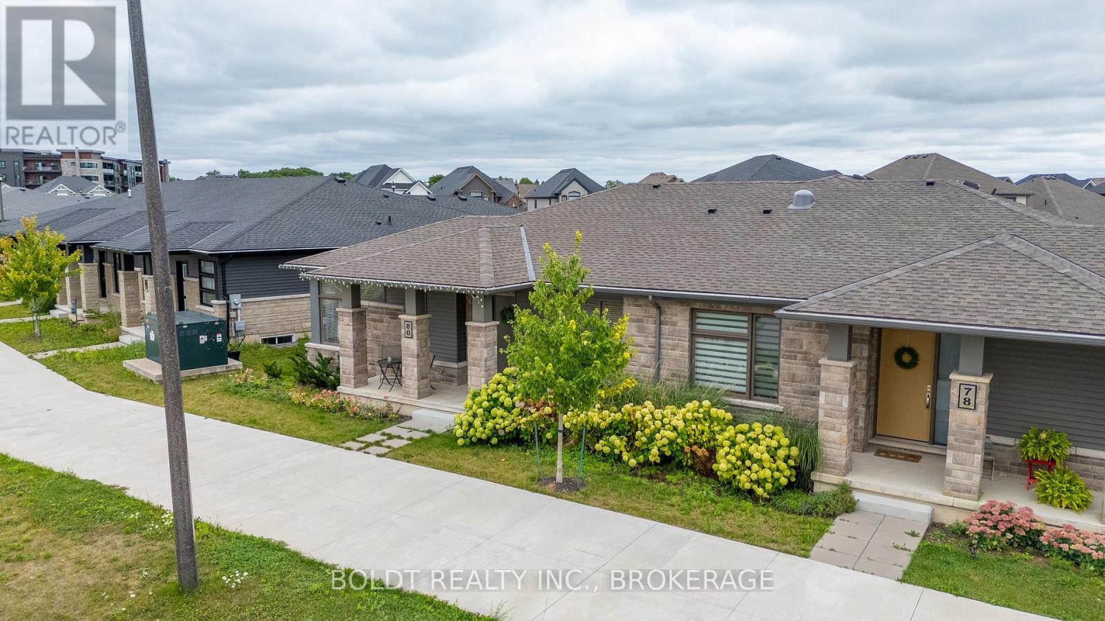 80 Summersides Boulevard, Pelham, Ontario  L0S 1E6 - Photo 38 - X12478521