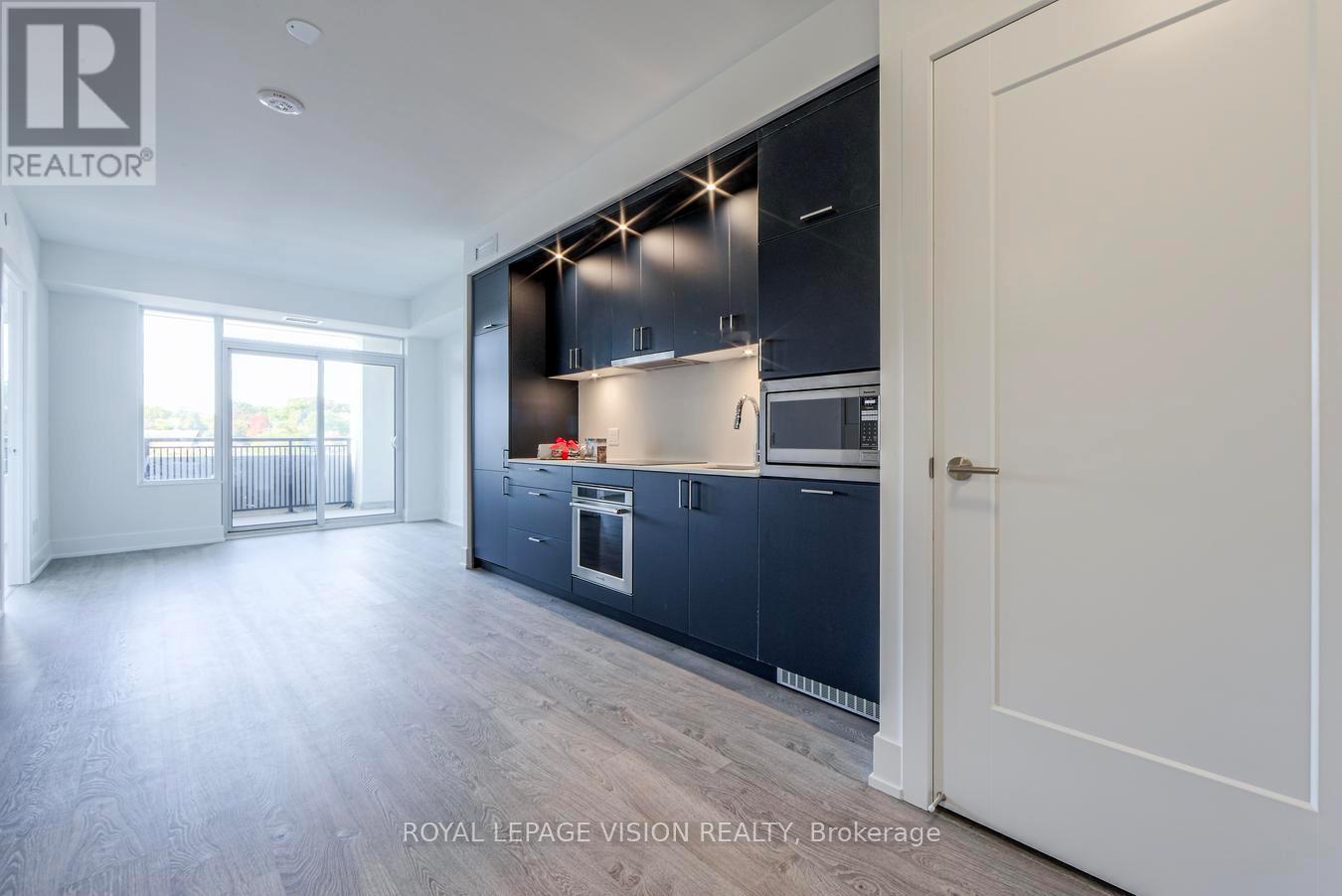 412 - 259 The Kingsway, Toronto, Ontario  M9A 0G2 - Photo 11 - W12477552