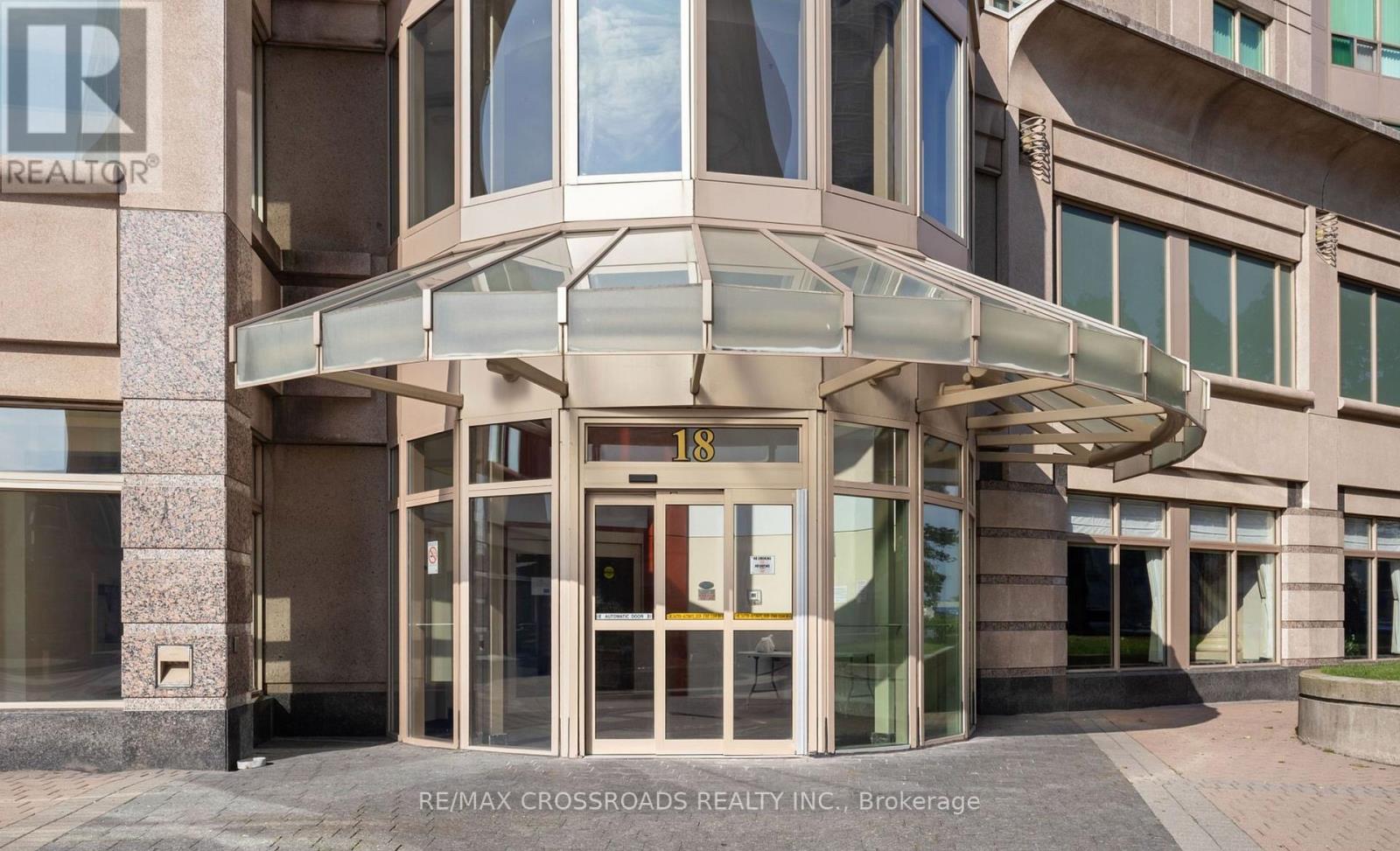 Ph108 - 18 Lee Centre Drive, Toronto, Ontario  M1H 3H5 - Photo 2 - E12478009