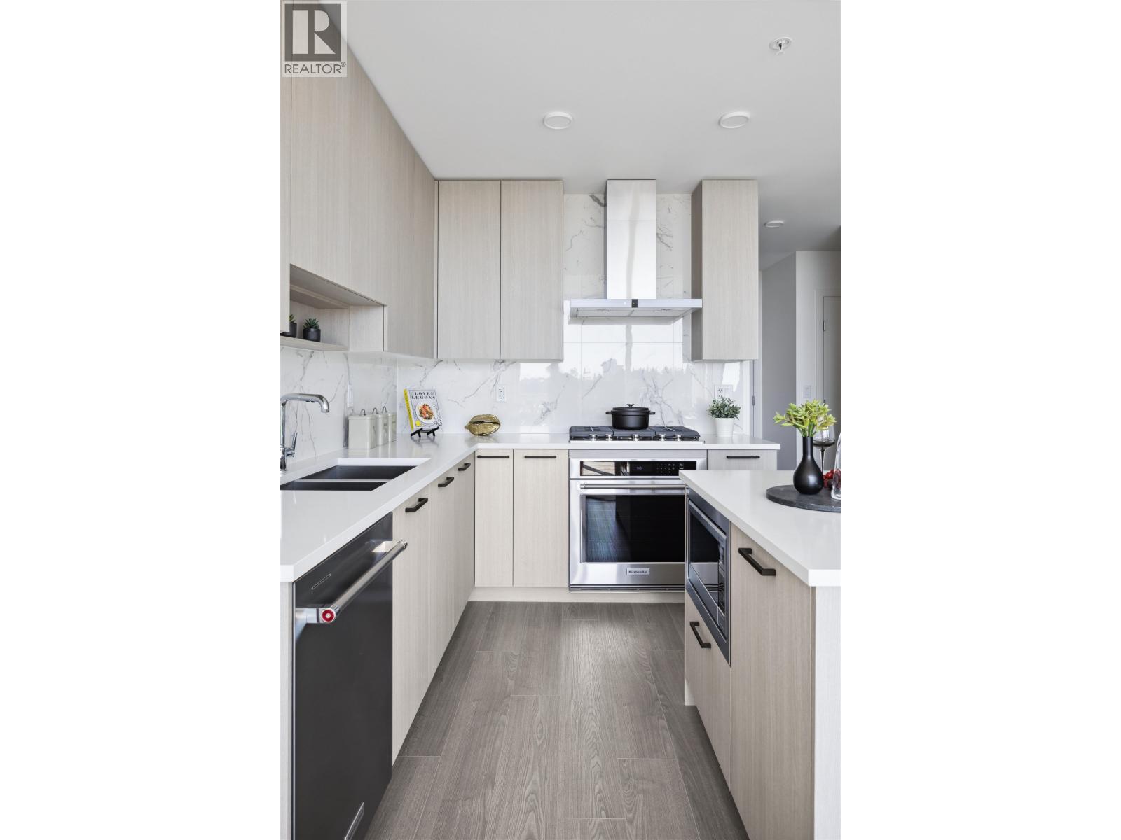 2503 555 Sydney Avenue, Coquitlam, British Columbia  V3K 0G5 - Photo 18 - R3061322