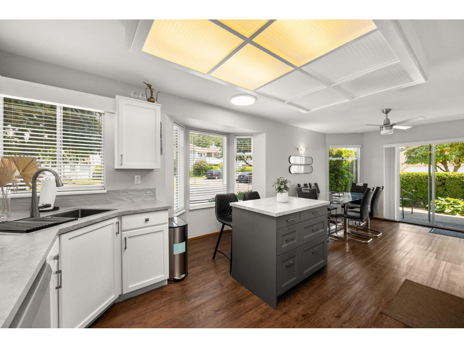 131 7156 121 Street, Surrey, British Columbia  V3W 0J6 - Photo 2 - R3045347