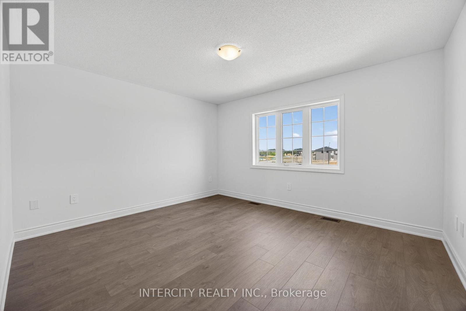 23 Avalon Drive, Wasaga Beach, Ontario  L9R 0M2 - Photo 30 - S12389574