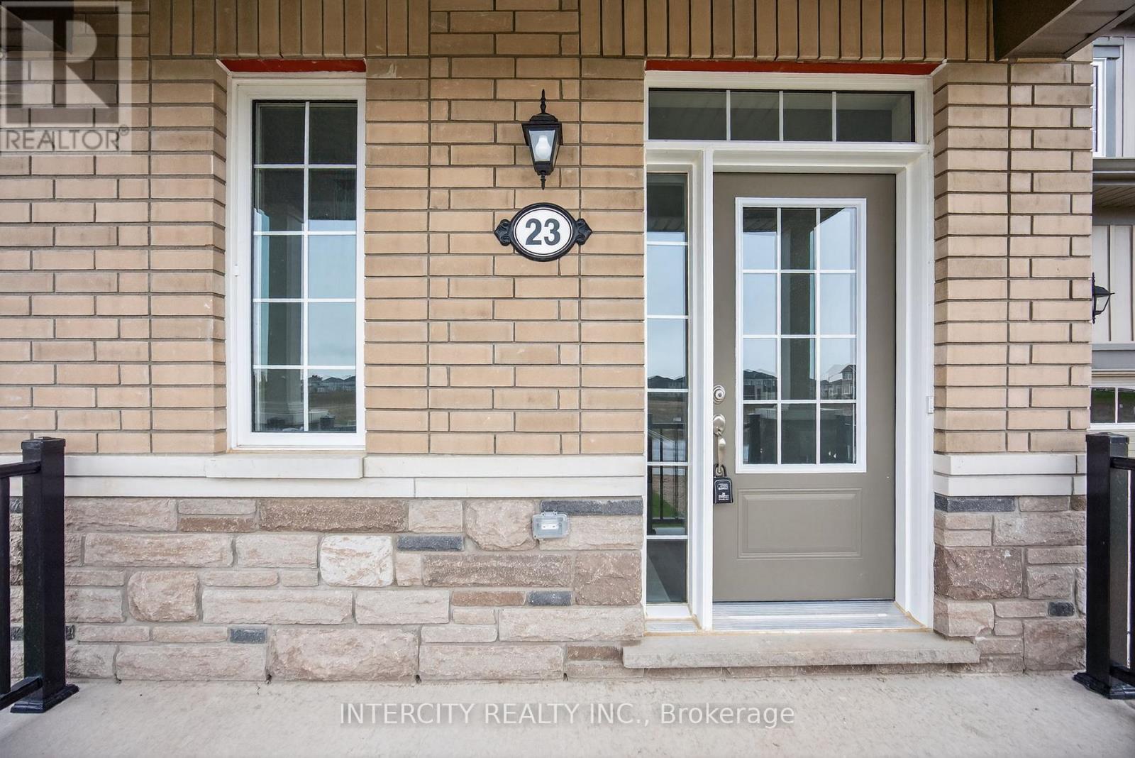23 Avalon Drive, Wasaga Beach, Ontario  L9R 0M2 - Photo 5 - S12389574