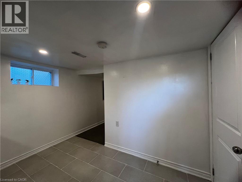 4424 Sixth Avenue Unit# Bsmt, Niagara Falls, Ontario  L2E 4T1 - Photo 13 - 40781729
