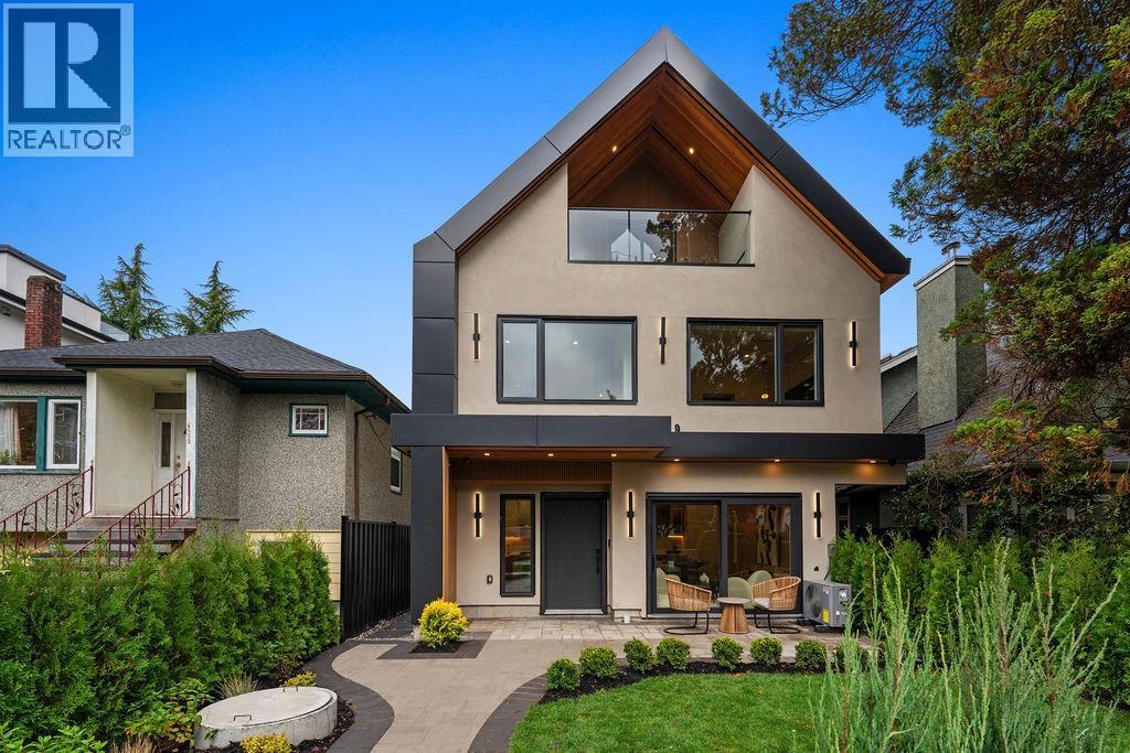 1 4549 W 11th Avenue, Vancouver, British Columbia  V6R 2M5 - Photo 1 - R3059229