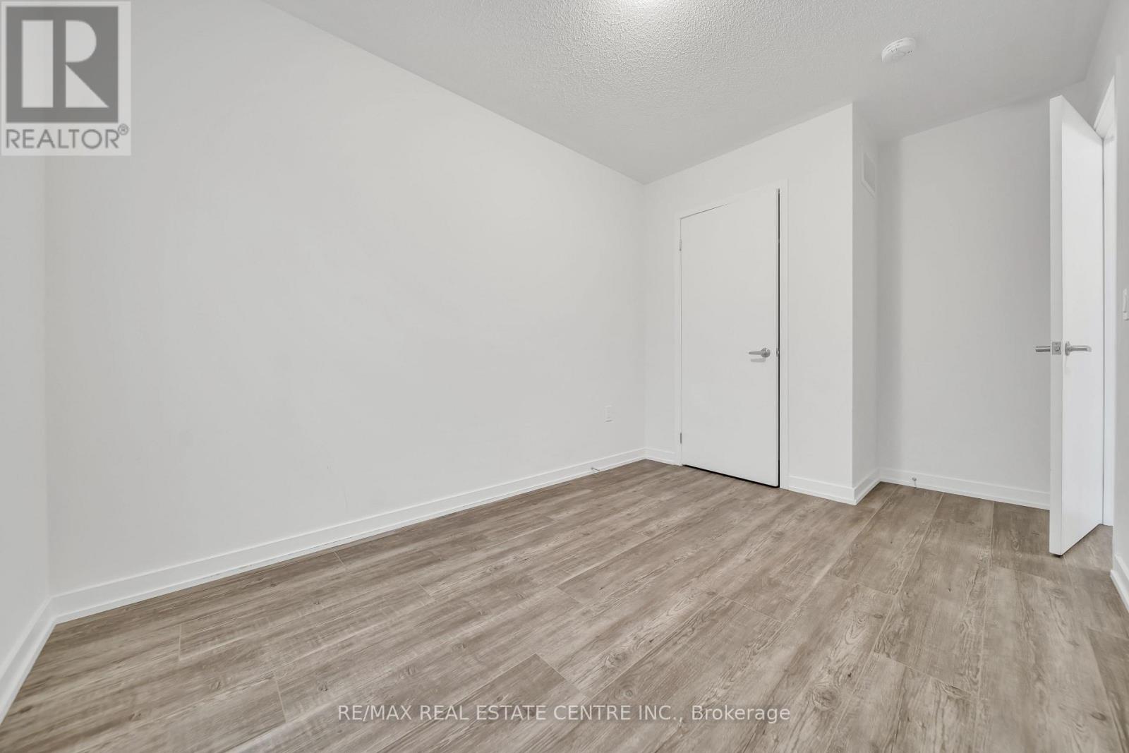 30 - 170 Attwater Drive, Cambridge, Ontario  N1R 5S2 - Photo 9 - X12470696