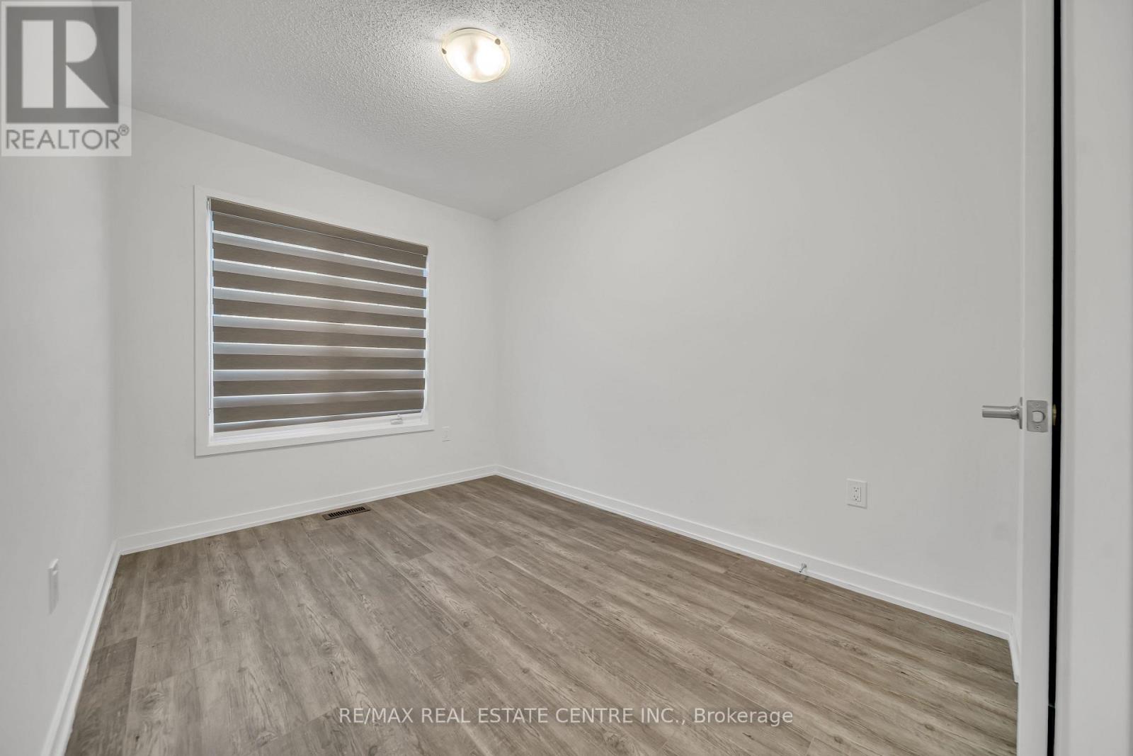 30 - 170 Attwater Drive, Cambridge, Ontario  N1R 5S2 - Photo 8 - X12470696
