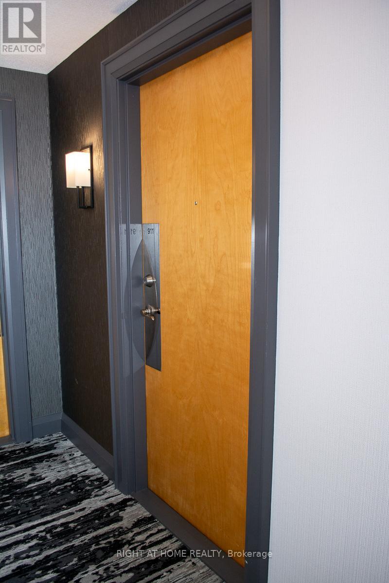 911 - 4968 Yonge Street, Toronto, Ontario  M2N 7G9 - Photo 2 - C12469378