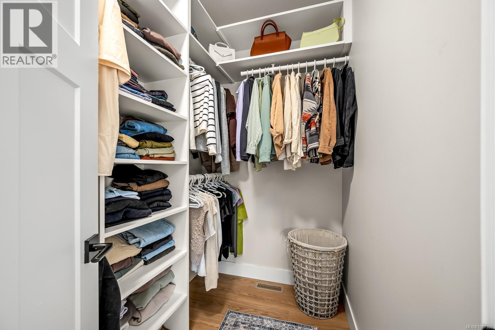 864 Grumman Pl, Comox, British Columbia  V9M 4H9 - Photo 18 - 1017388