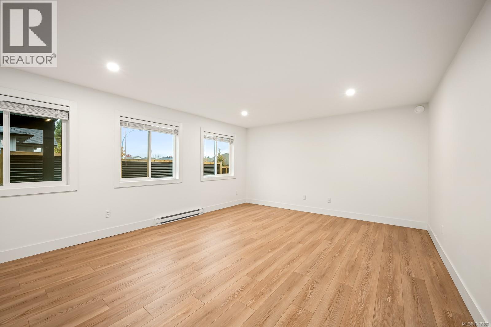 864 Grumman Pl, Comox, British Columbia  V9M 4H9 - Photo 63 - 1017388