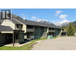 775 BALMER Crescent Unit# 303, elkford, British Columbia
