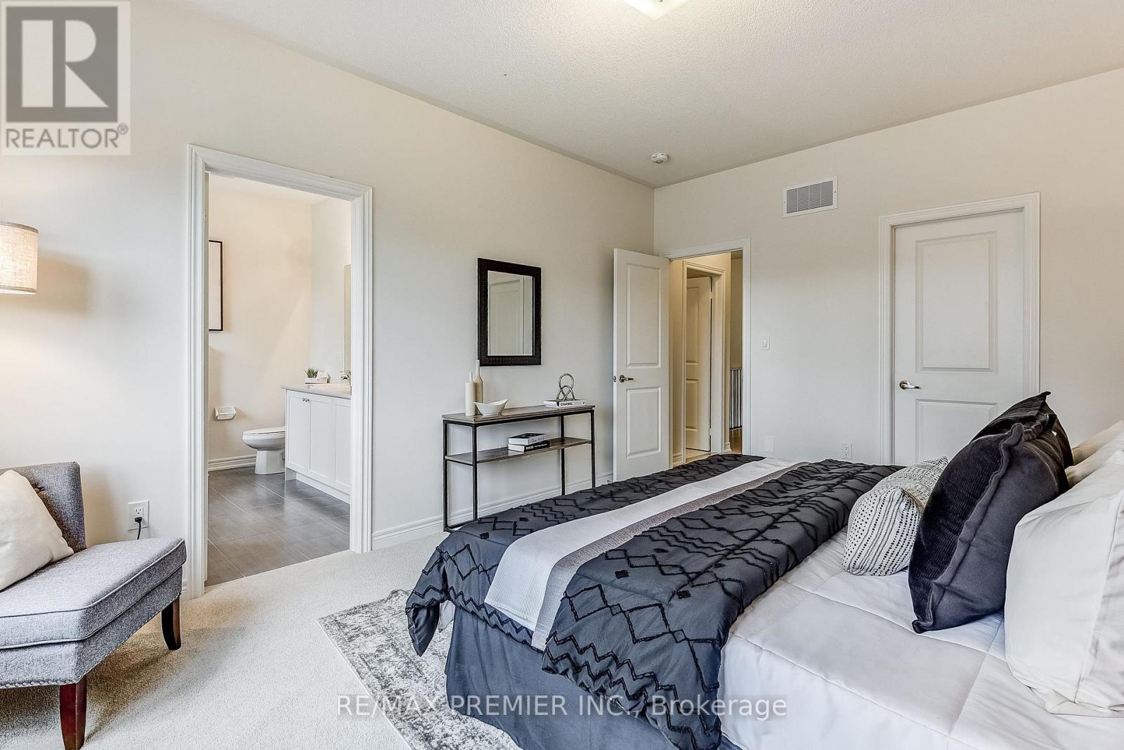 1267 Talisman Manor, Pickering, Ontario  L1X 0K4 - Photo 29 - E12446661