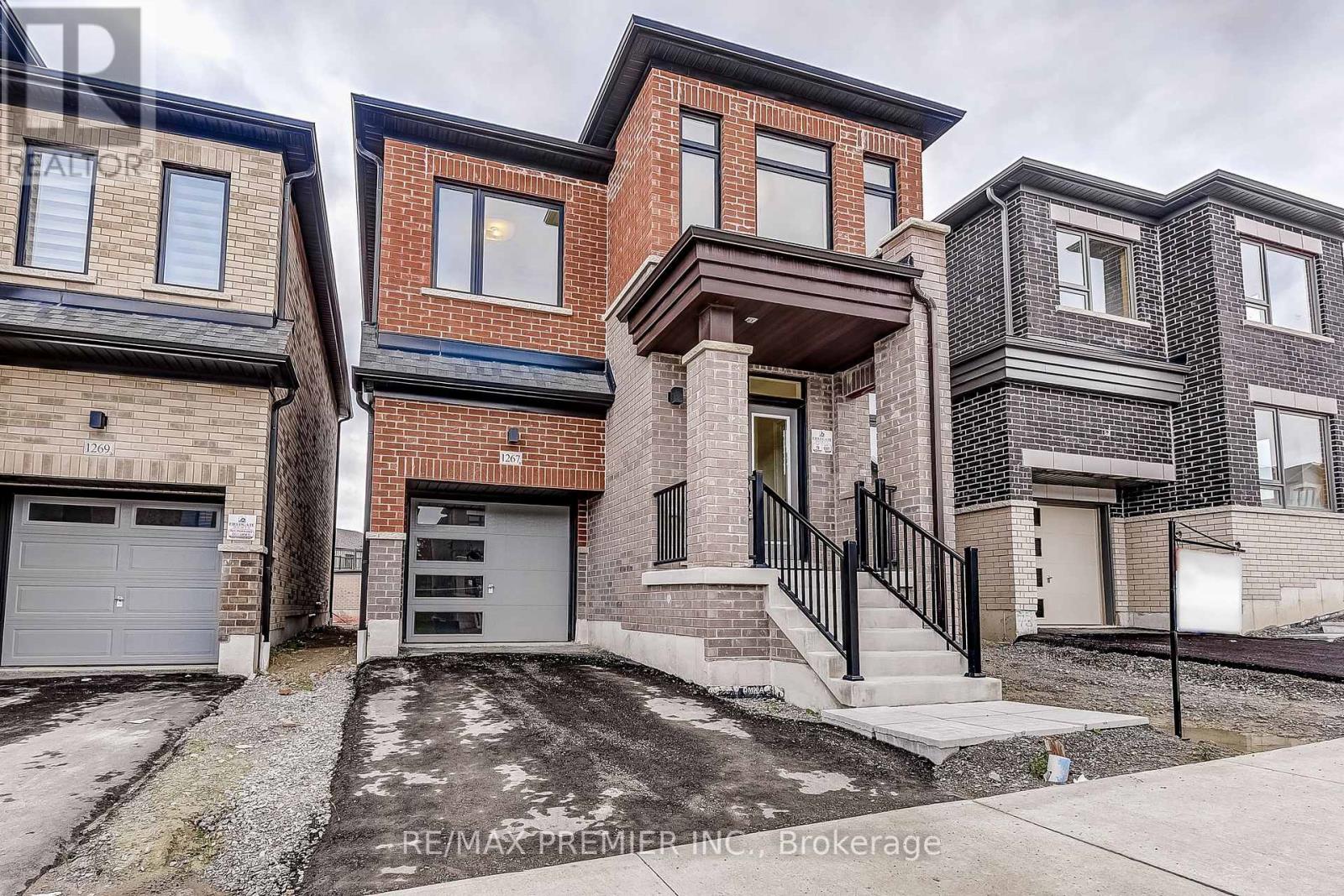 1267 Talisman Manor, Pickering, Ontario  L1X 0K4 - Photo 4 - E12446661