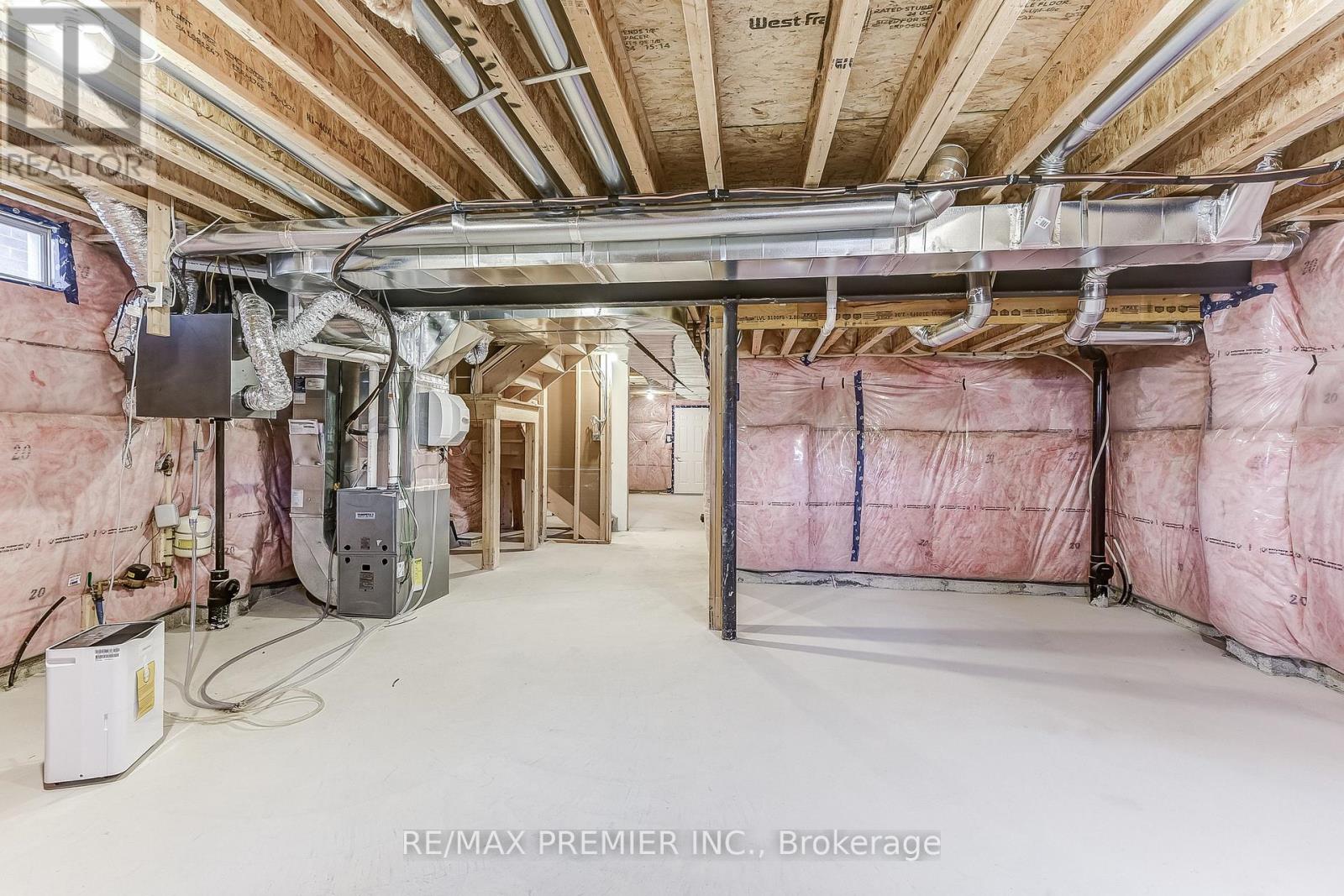 1267 Talisman Manor, Pickering, Ontario  L1X 0K4 - Photo 43 - E12446661