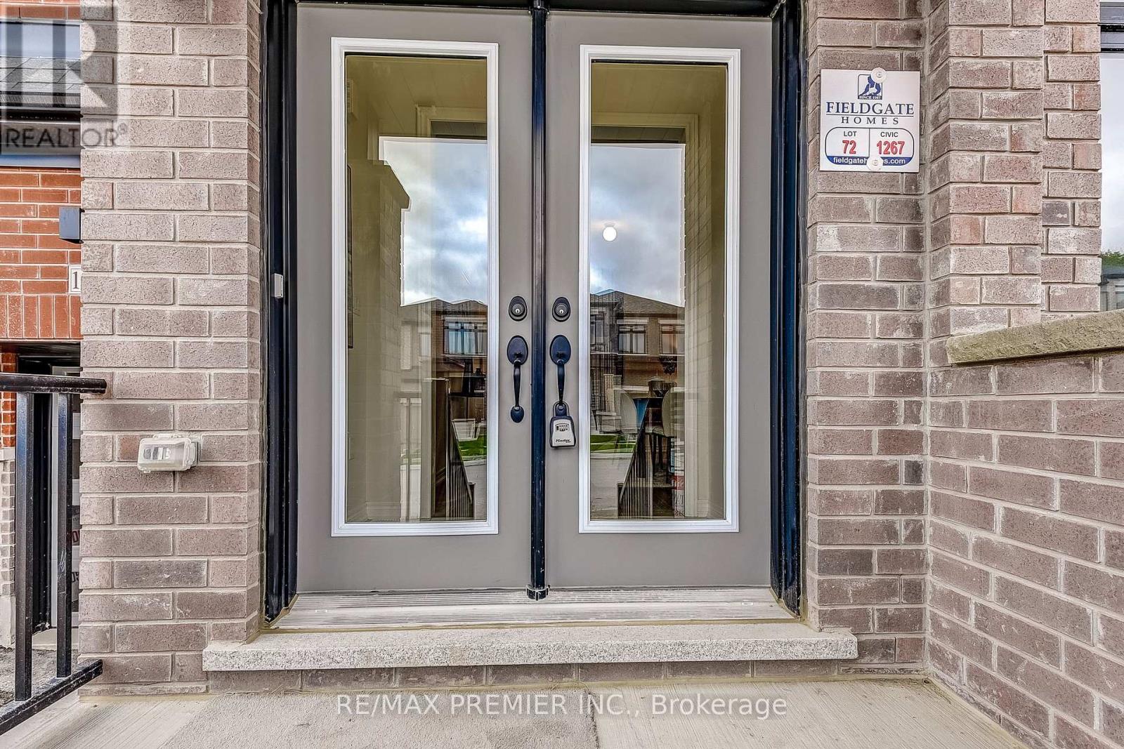 1267 Talisman Manor, Pickering, Ontario  L1X 0K4 - Photo 6 - E12446661