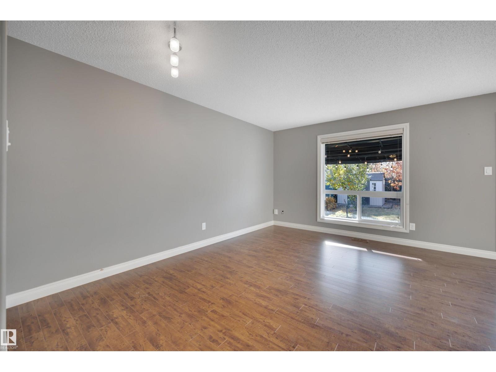 21219 94 Av Nw, Edmonton, Alberta  T5T 4E6 - Photo 8 - E4463199