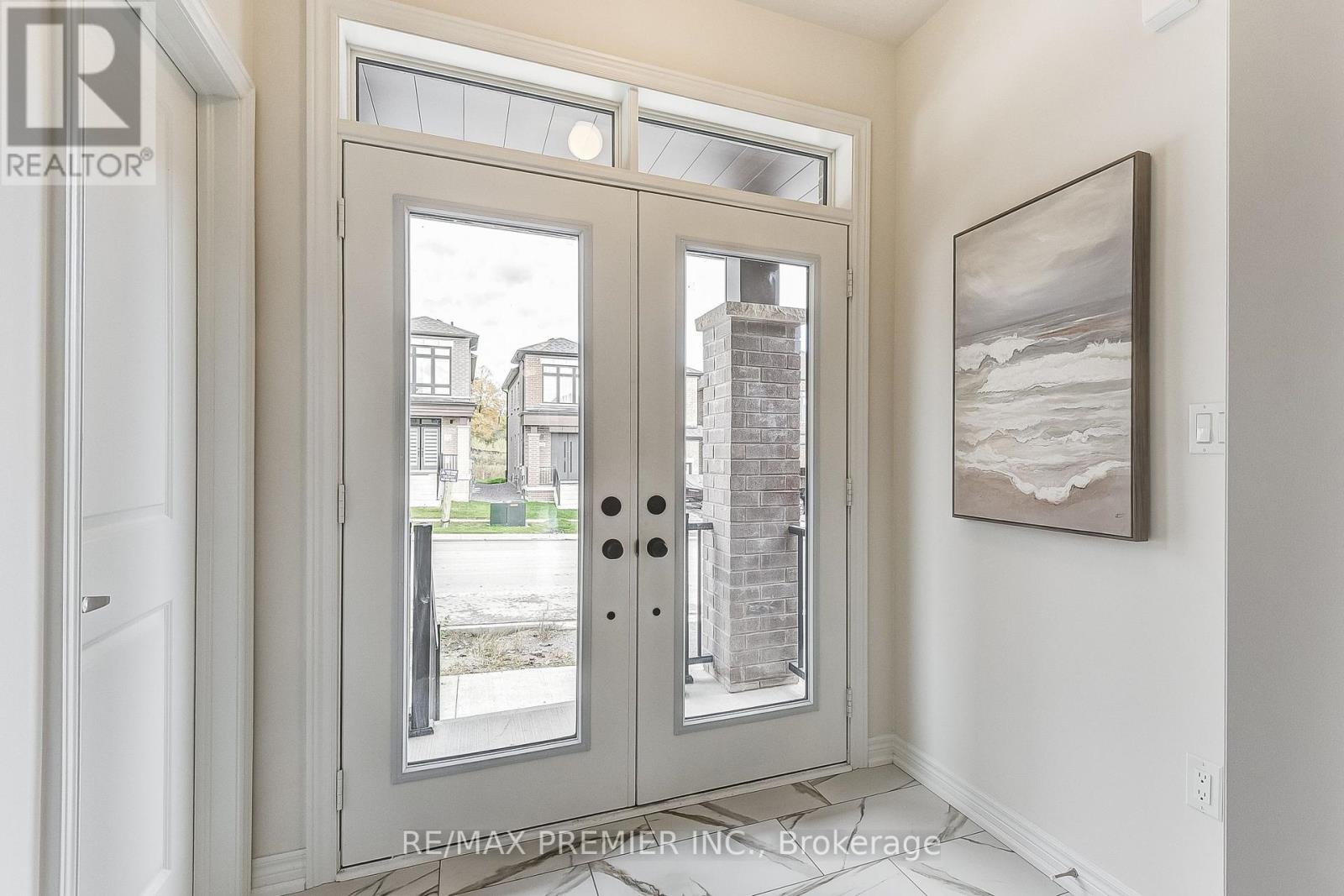 1267 Talisman Manor, Pickering, Ontario  L1X 0K4 - Photo 7 - E12446661